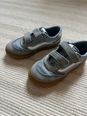 Vans Kids' Gray and White Sneakers with Gum Sole